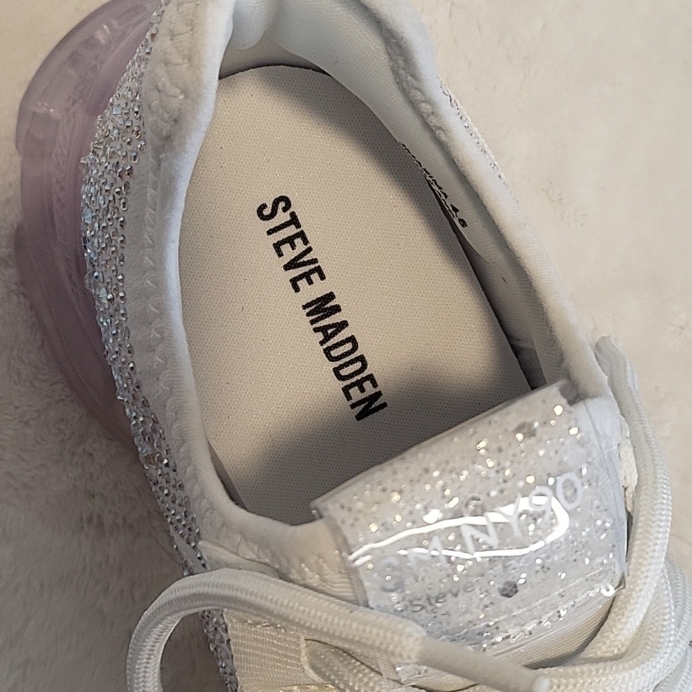 Steve Madden Maxima Rhinestone Lace Up White Multi Colored Sneaker Sz 4.5 Girls - Picture 5 of 10